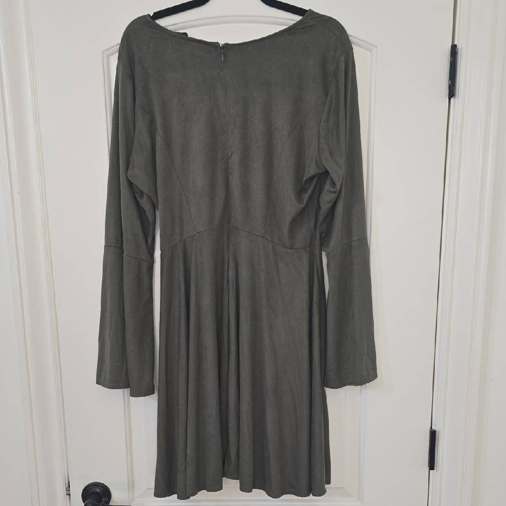Wrangler Olive Long Sleeve Dress - Picture 4 of 6